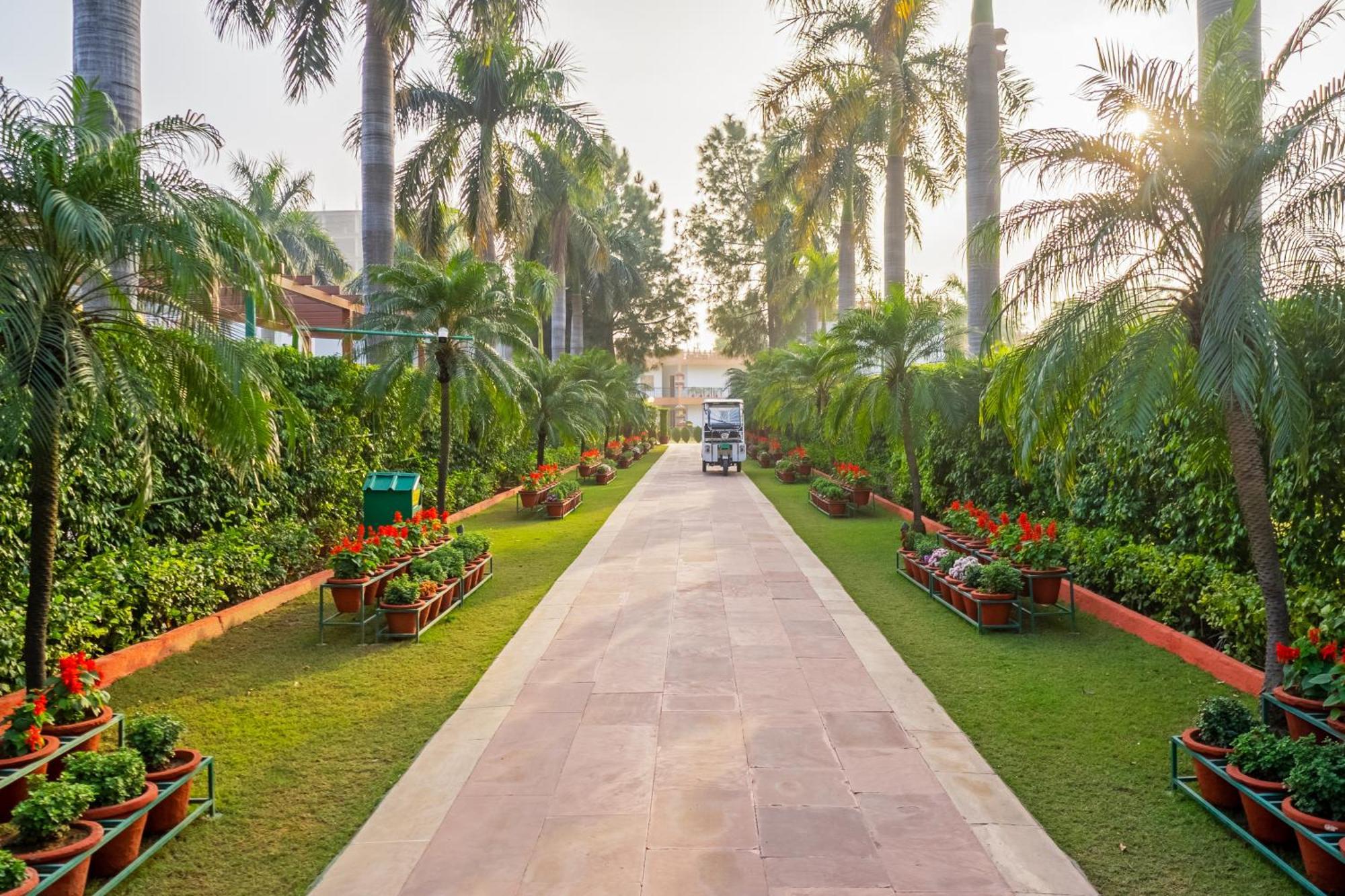 Aapno Ghar Resort & Amusement Park Gurgaon Exterior foto