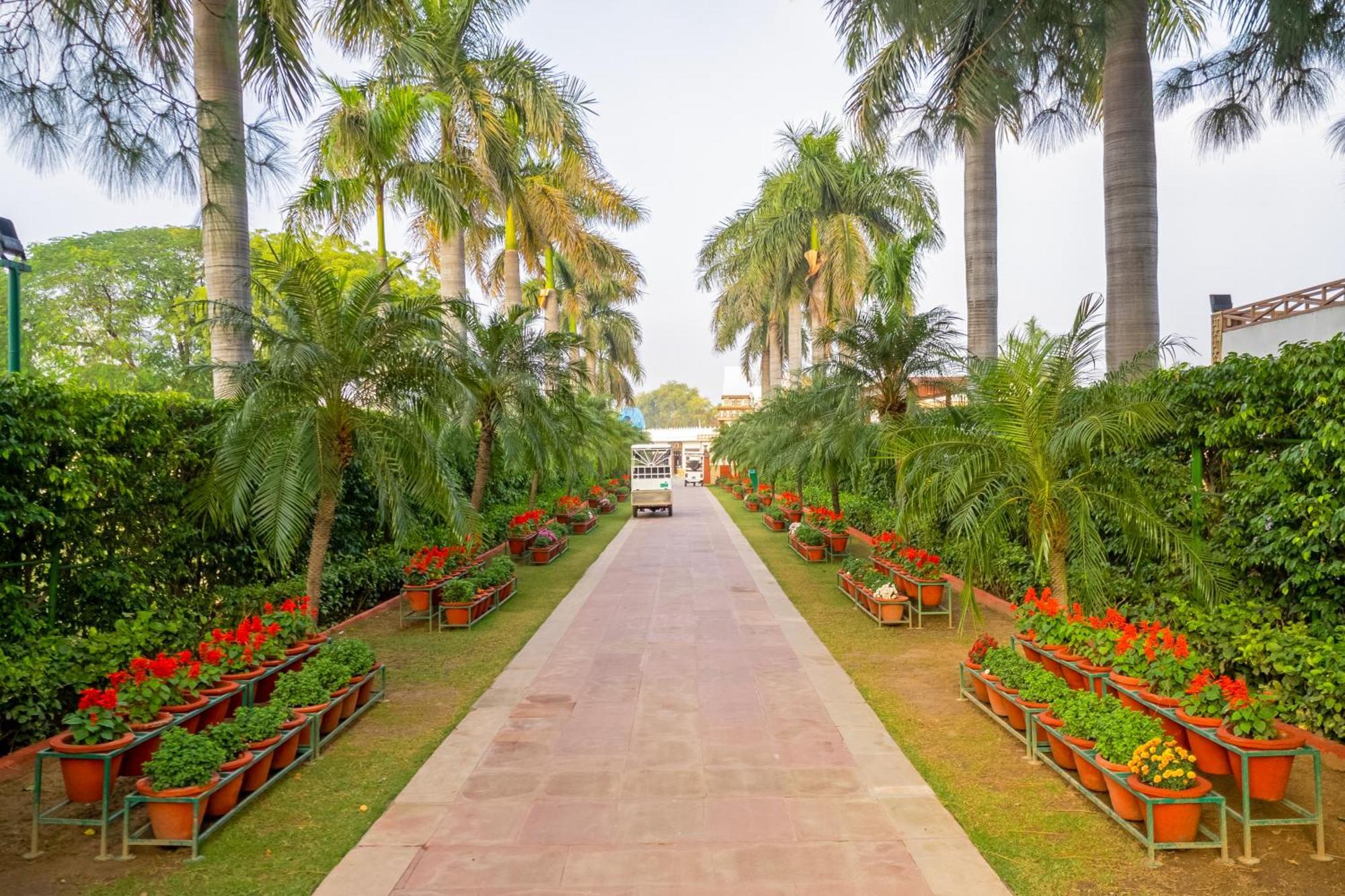 Aapno Ghar Resort & Amusement Park Gurgaon Exterior foto
